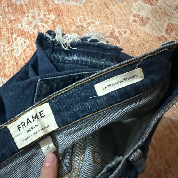 Frame denim Le Nouveau Straight Side Slit Denim Granby dark wash raw hem size 24 - Picture 4 of 9